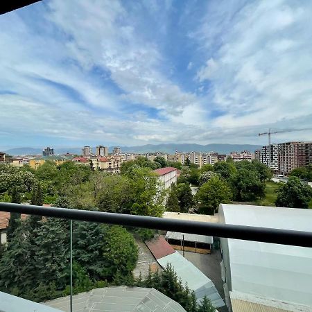 Skopje Brand New Apartment Near Train&Bus Station Exterior photo