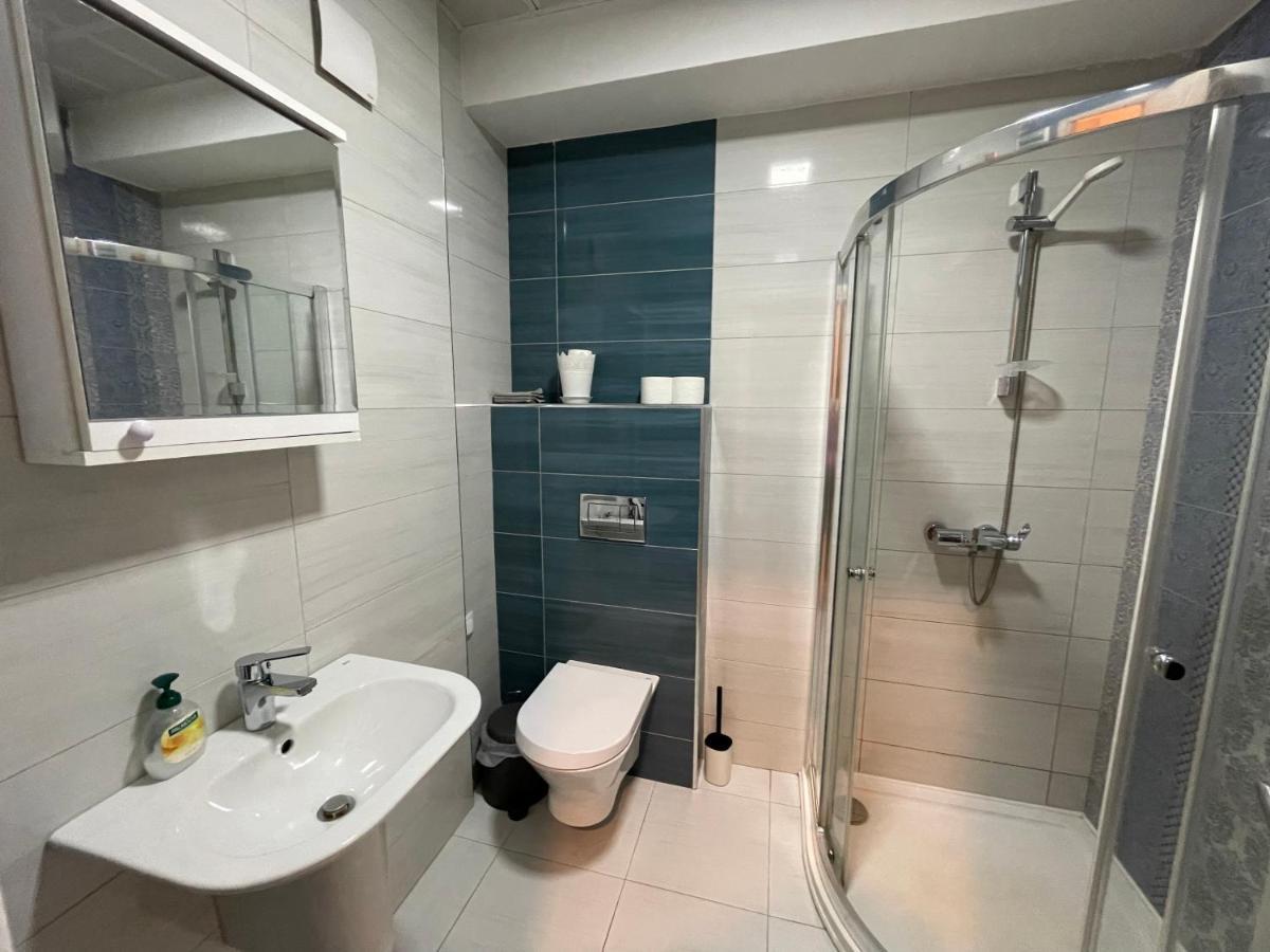 Skopje Brand New Apartment Near Train&Bus Station Exterior photo