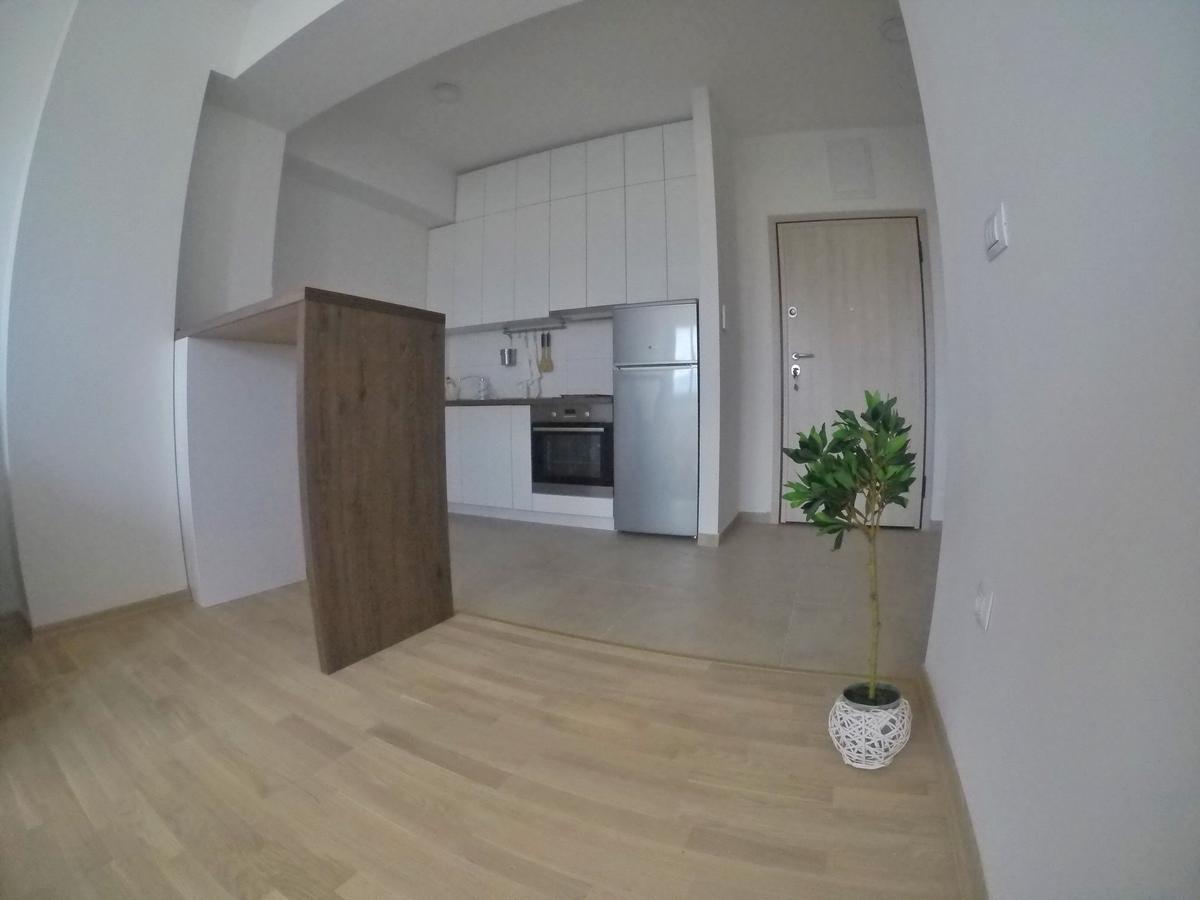 Skopje Brand New Apartment Near Train&Bus Station Exterior photo